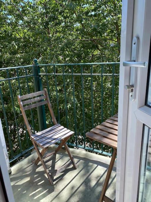 Lovely 2 Bedroom Flat In Greater London Exterior foto