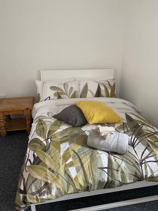 Lovely 2 Bedroom Flat In Greater London Exterior foto